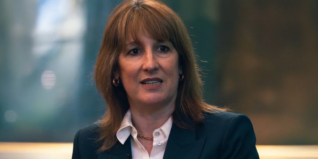 UK Debt Costs Surge Amid Political Turmoil