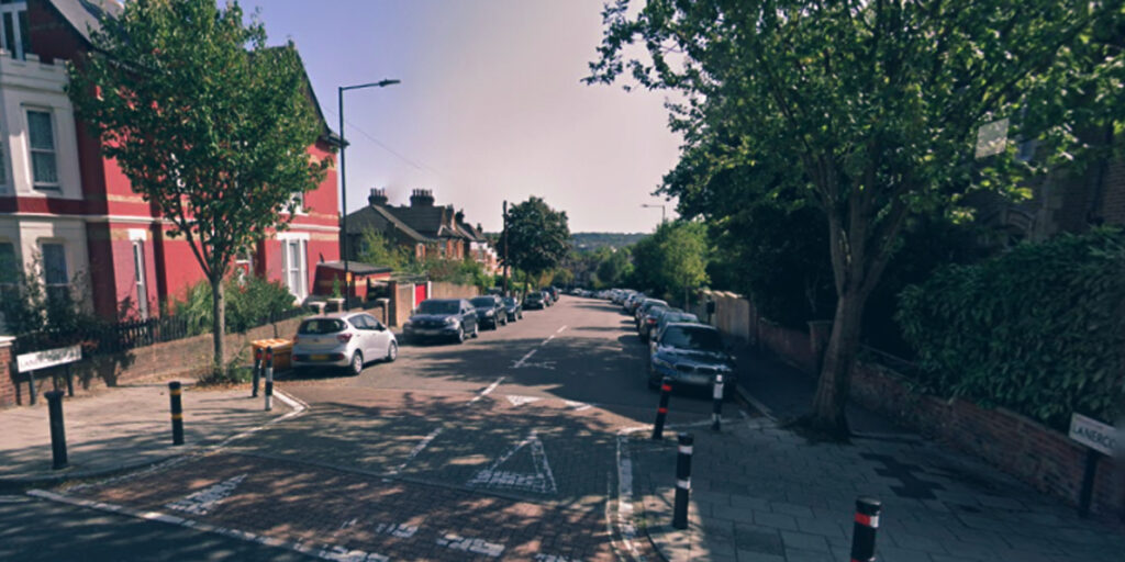 14-Year-Old Boy Stabbed in South London