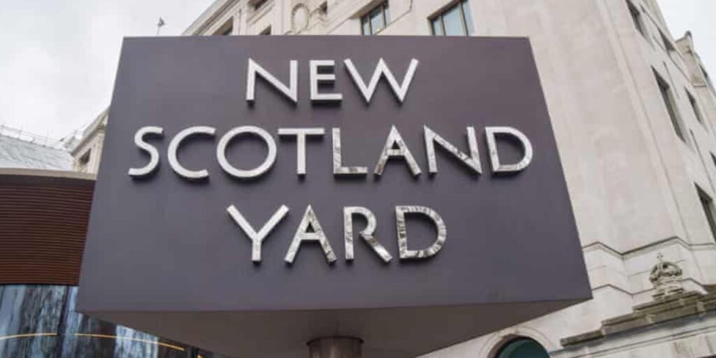 Met Police Charge 6 People with PKK Membership