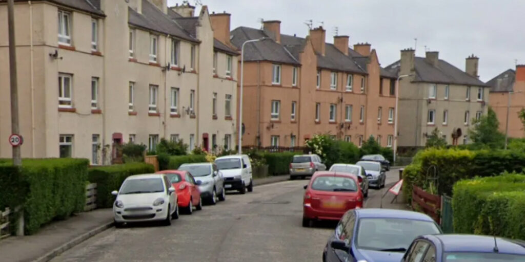 Teen Stabbed in Edinburgh Street Attack