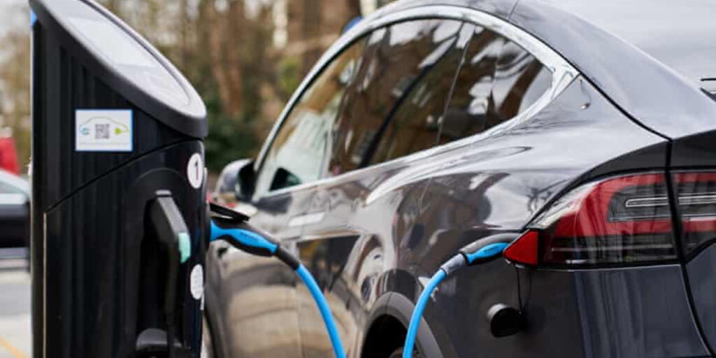 London Dominates UK EV Charging Network