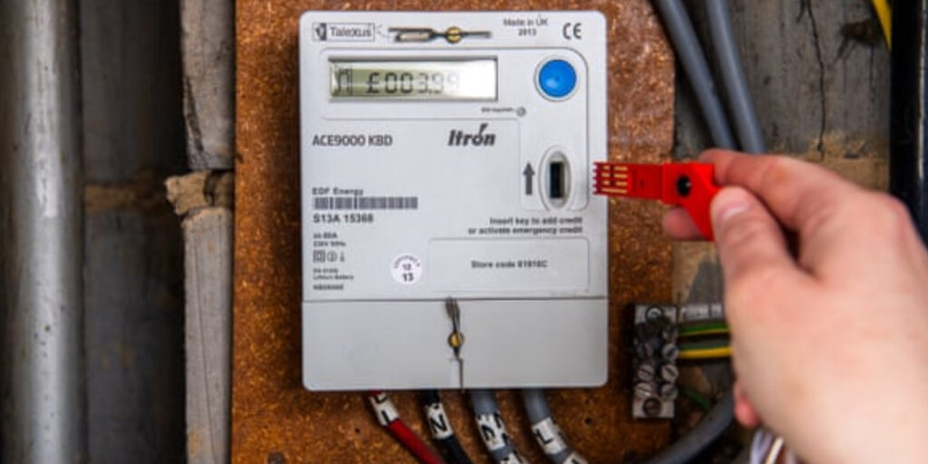 UK Families on Prepayment Meters Face Soaring Energy Costs