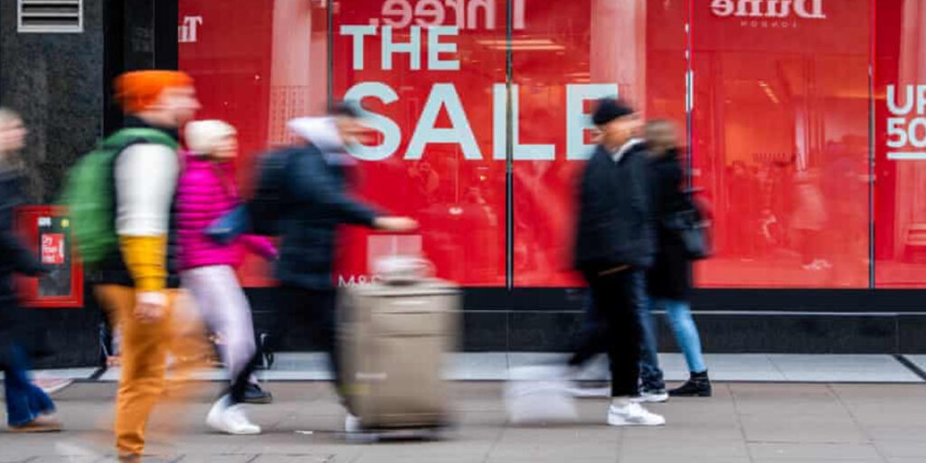 Boxing Day Spending Rises to £3.7bn as Inflation Eases