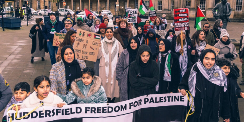 Hundreds March for Palestine Across UK Hundreds March for Palestine Across UK