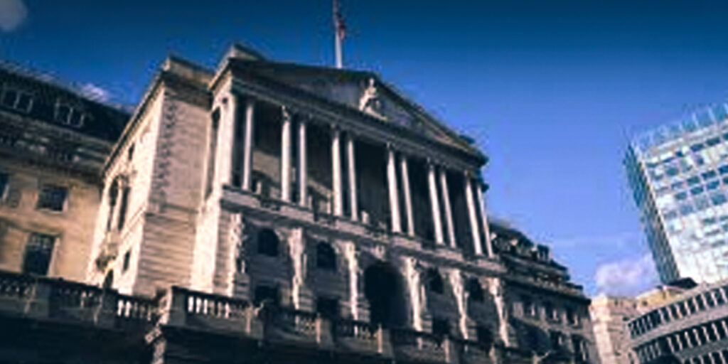 UK's Borrowing Costs Remain Steady