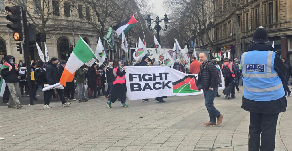 Thousands Protest in London Against Trump’s Gaza Relocation Plan Thousands Protest in London Against Trump’s Gaza Relocation Plan