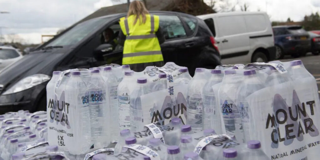Thousands in West Kent Without Water After Pipe Burst Thousands in West Kent Without Water After Pipe Burst