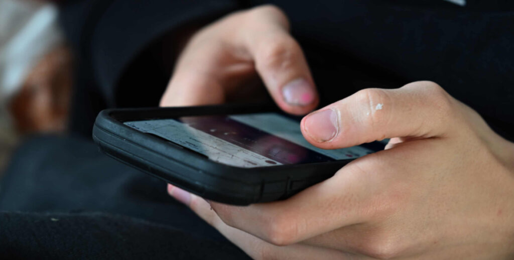 UK Police Chiefs Urge Ban on Social Media for Under-16s
