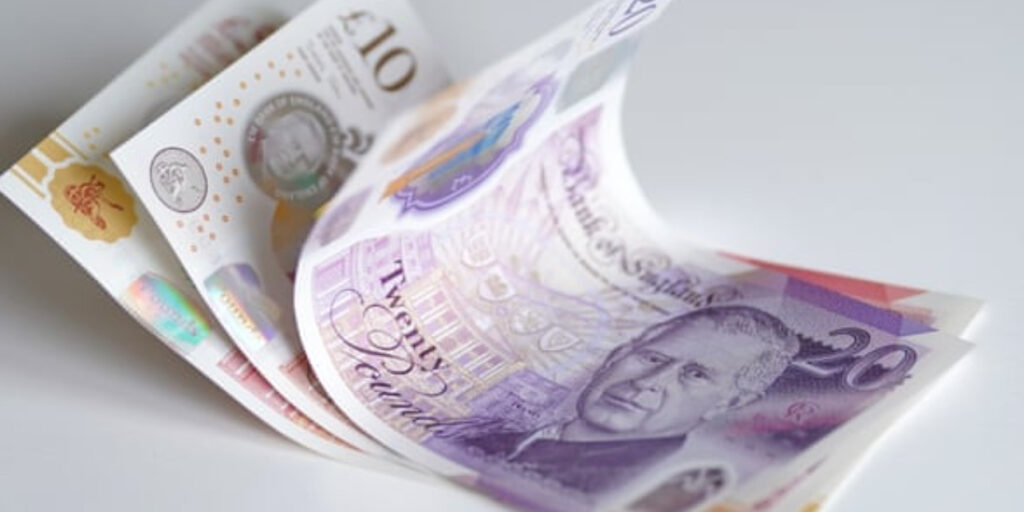 UK Consumer Confidence Falls to Lowest Level UK Consumer Confidence Falls to Lowest Level