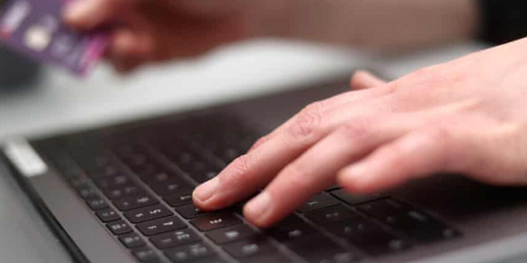 UK Banks Warned as International Payment Scams Nearly Double UK Banks Warned as International Payment Scams Nearly Double
