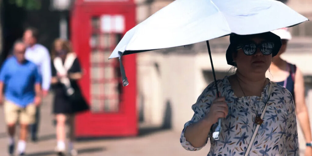 UK Heatwave Triggers Health Alerts