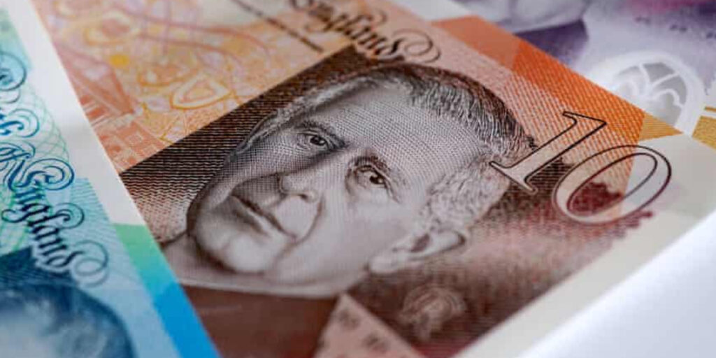 UK Pension Withdrawals Surge to £70bn Amid Tax Fears UK Pension Withdrawals Surge to £70bn Amid Tax Fears