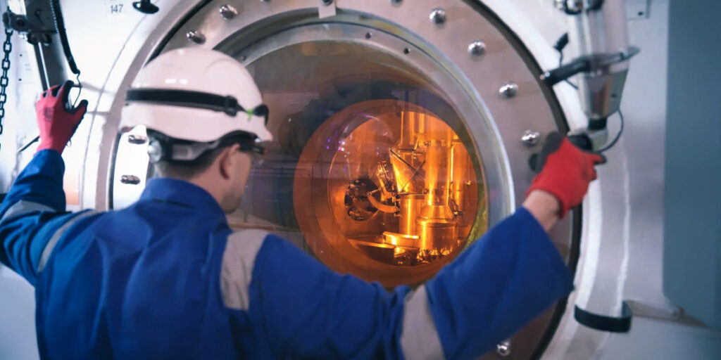 UK & US Sign Historic Nuclear Power Pact UK & US Sign Historic Nuclear Power Pact
