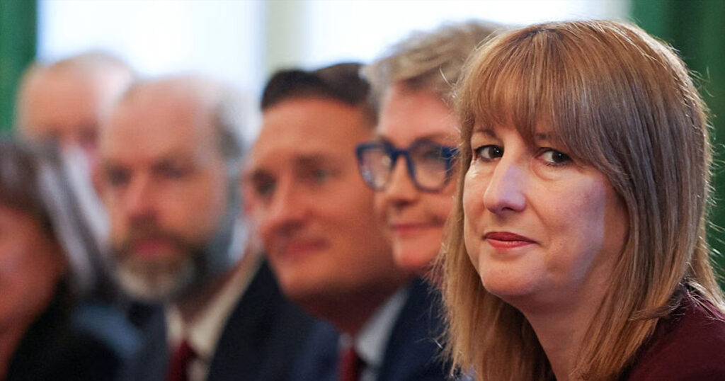 Pressure Grows on Labour to Scrap 2-Child Limit in Britain Pressure Grows on Labour to Scrap 2-Child Limit in Britain