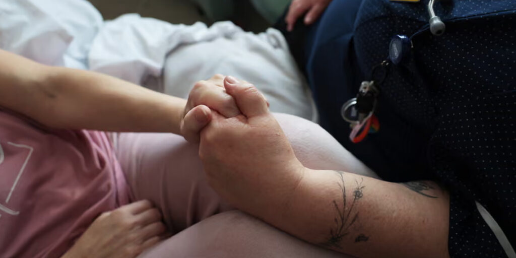 Report Exposes ‘Dangerous’ Gaps in Hospice Funding in England Report Exposes ‘Dangerous’ Gaps in Hospice Funding in England