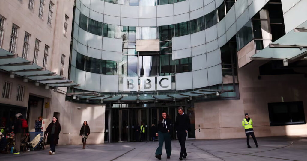 Trump Vows to Sue BBC Despite Receiving Apology Trump Vows to Sue BBC Despite Receiving Apology