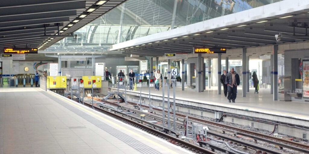 East London Rail Services Disrupted East London Rail Services Disrupted