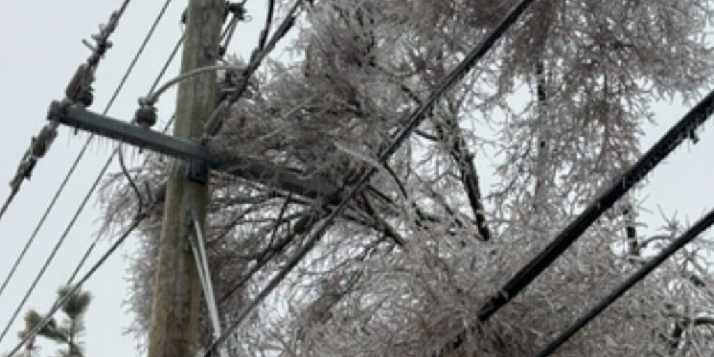 London Ontario Faces Prolonged Power Outages London Ontario Faces Prolonged Power Outages