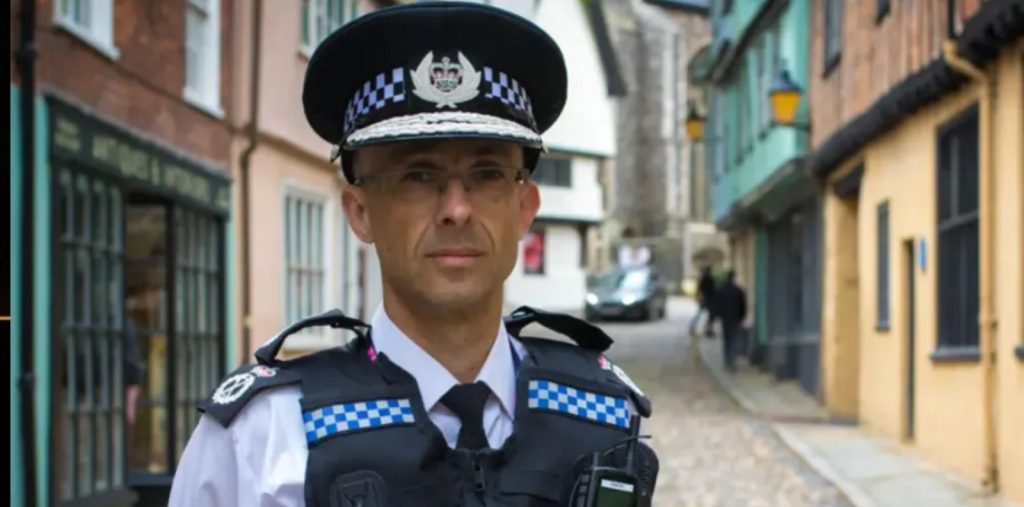 Norfolk Police Cut Hiring to Meet Targets