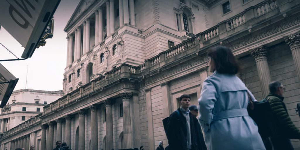 Interest Rates Frozen as Budget Measures Cut Inflation Outlook