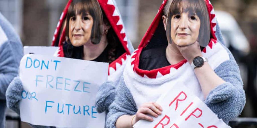 Labour MPs Slam Student Loan System