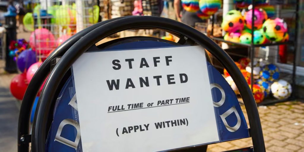 UK Job Vacancies Sink to 5-Year Low UK Job Vacancies Sink to 5-Year Low