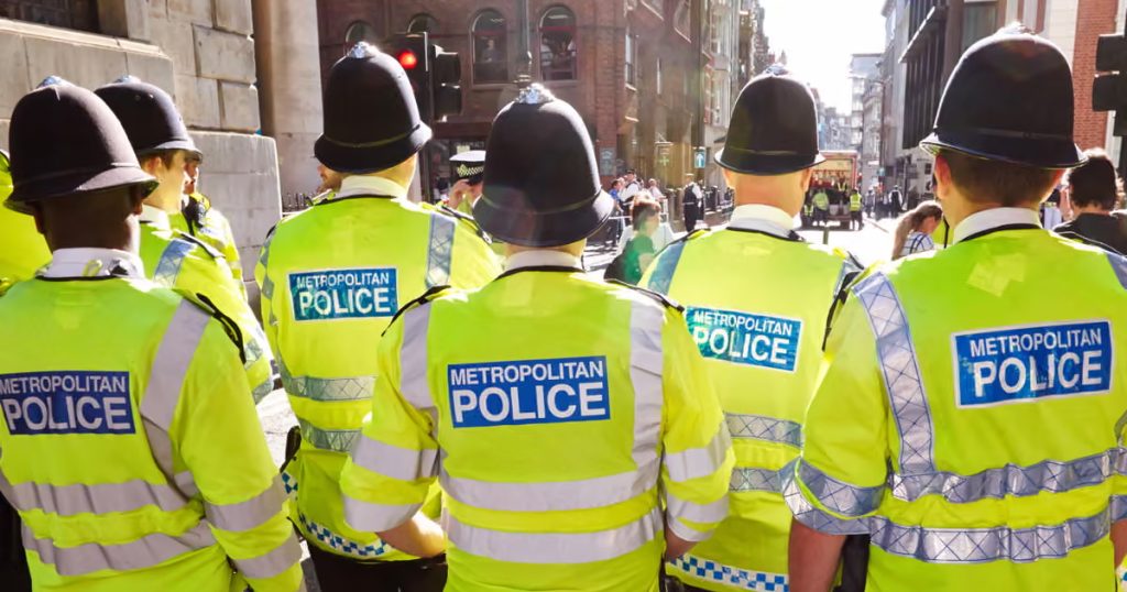Hundreds of Met Officers in UK Under AI Investigation