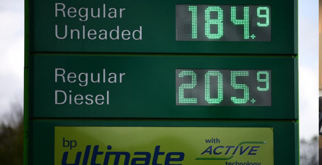 Walking & Cycling Rise as UK Fuel Prices Climb Walking & Cycling Rise as UK Fuel Prices Climb