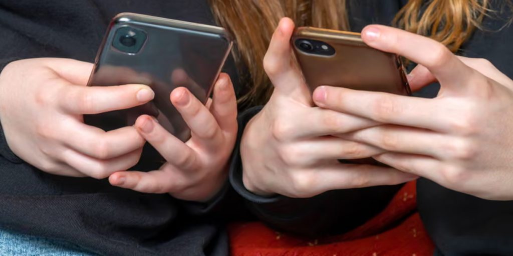Lords Challenge UK Delay on Child Social Media Curbs Lords Challenge UK Delay on Child Social Media Curbs