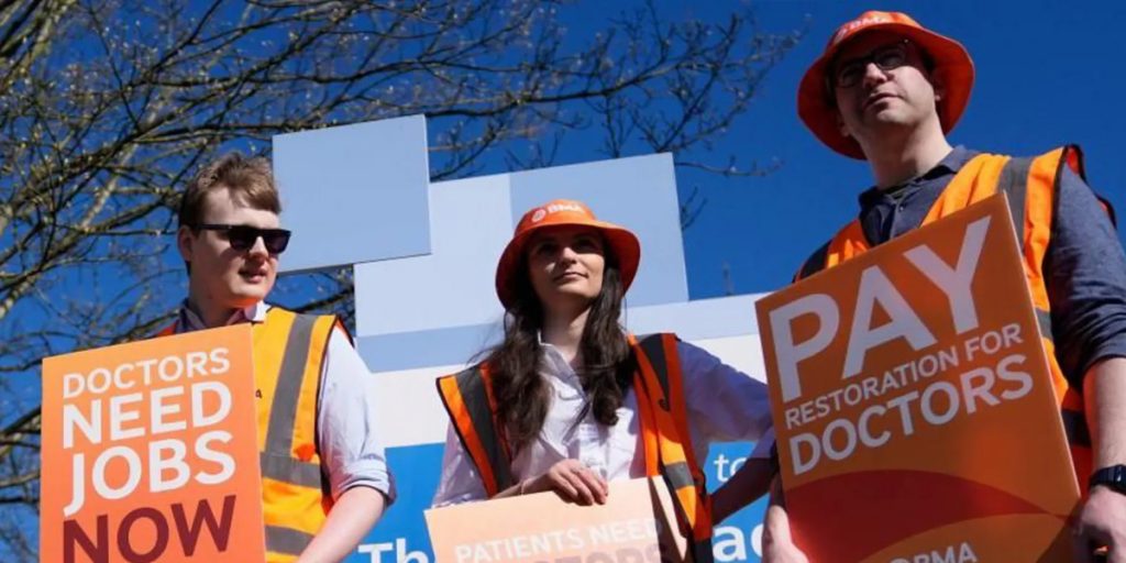 Doctors Dispute Escalates Amid Walkout