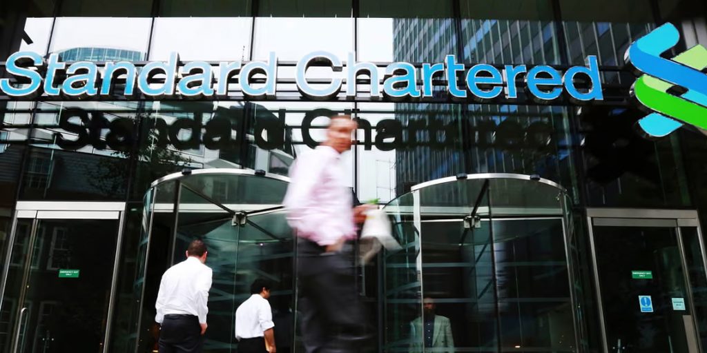 Standard Chartered to Cut 7,000 Jobs