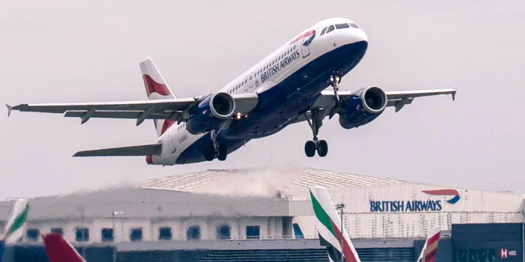 Thunderstorms Cause Major Delays at Heathrow & Gatwick