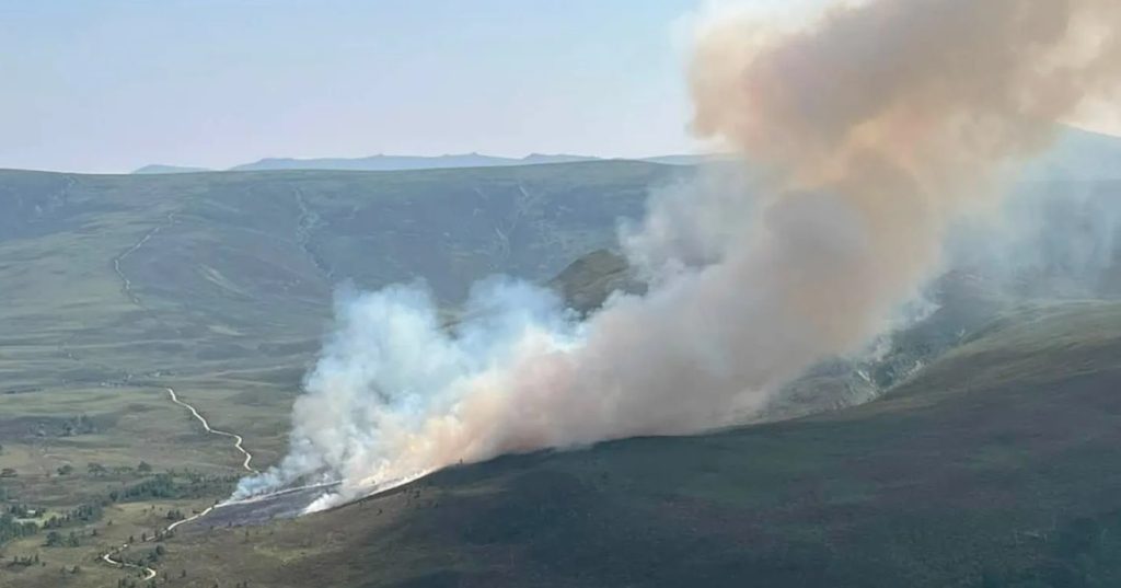 Highlands Wildfire Forces Village Evacuations Highlands Wildfire Forces Village Evacuations